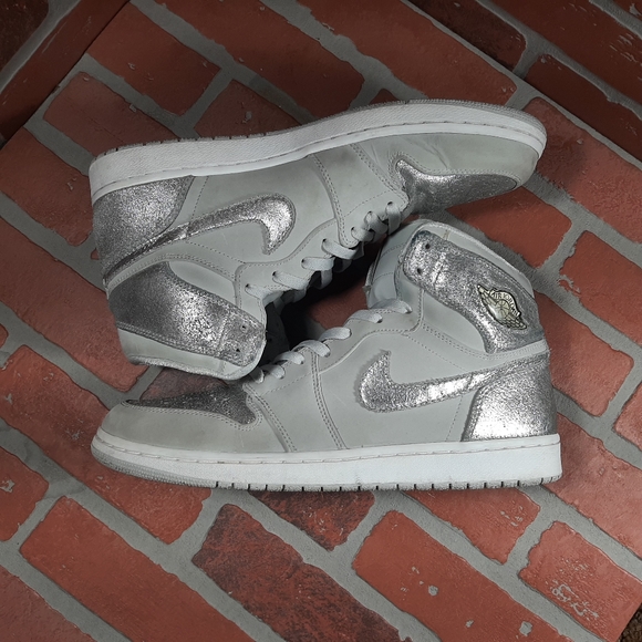 25th ANNIVERSARY JORDAN 1 SILVER - Picture 8 of 14